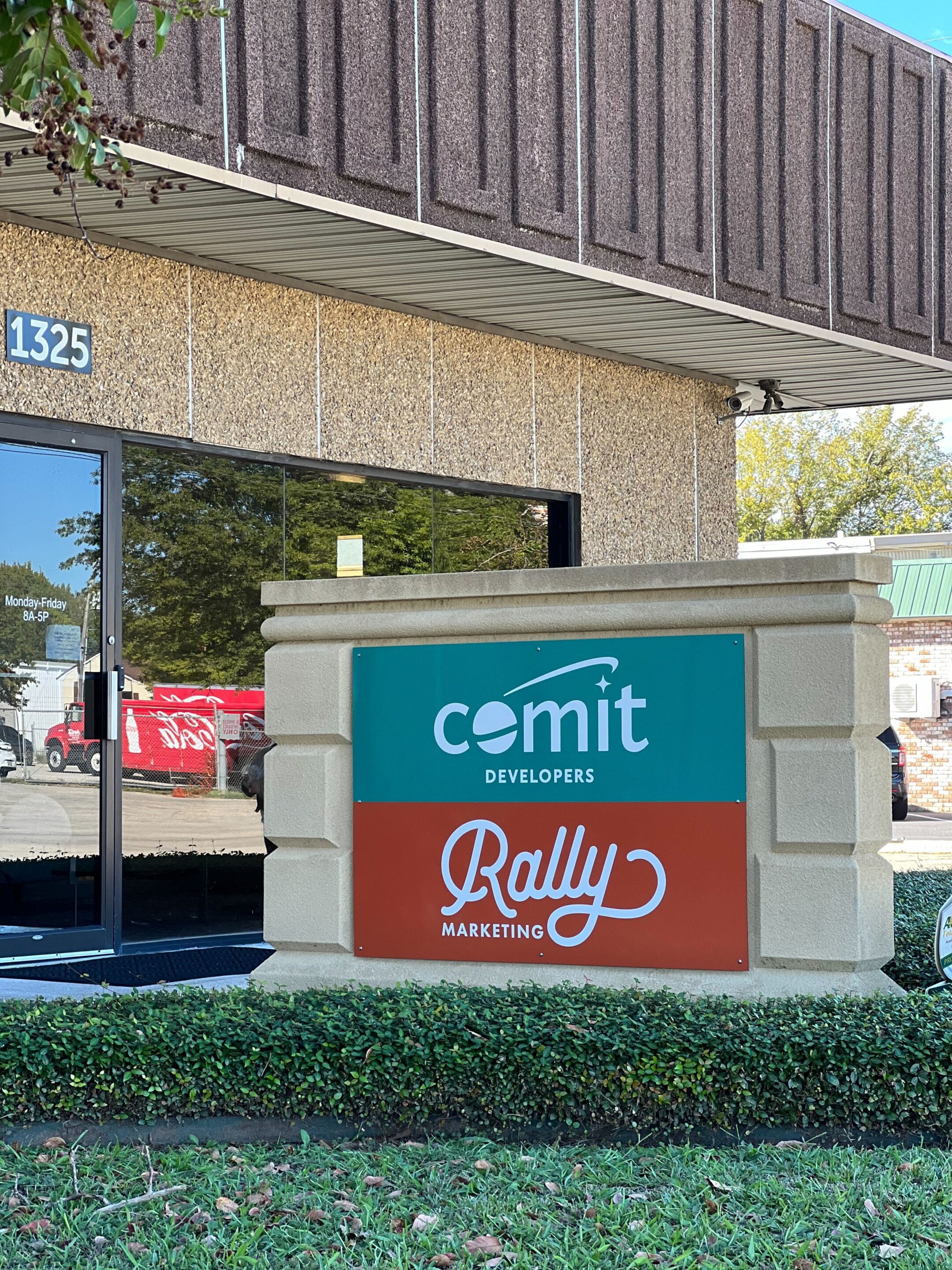 A picture showing the front of the Comit Developers and Rally Marketing office on 1325 Eraste Landry Road in Lafayette, Louisiana.